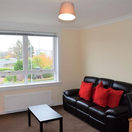 Kelpies Serviced Apartments Macgregor- 2 Bedrooms Грейнджмут Экстерьер фото